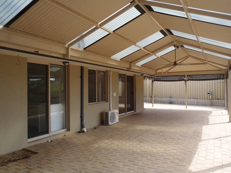 6 Intrepid Court, Two Rocks WA 6037