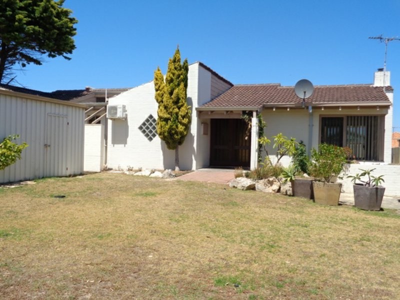 62 Weatherley Drive, Two Rocks WA 6037