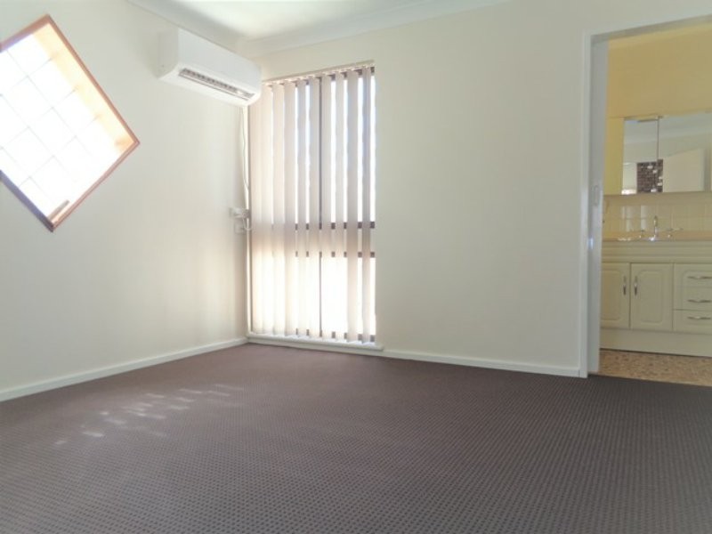 62 Weatherley Drive, Two Rocks WA 6037