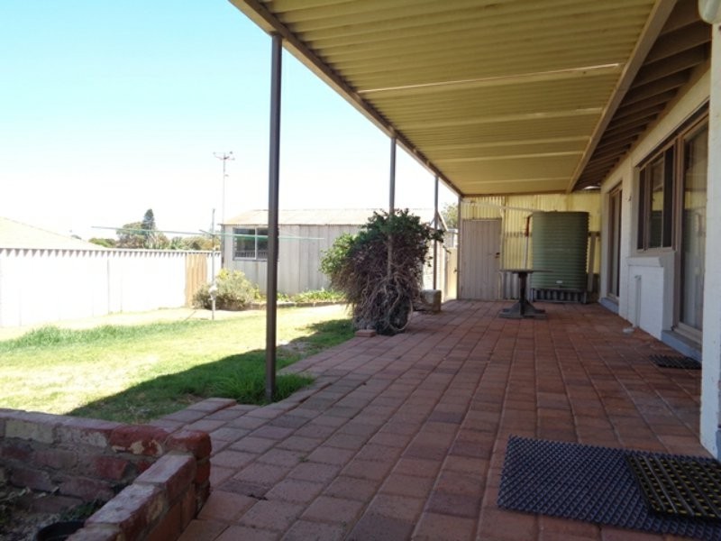 62 Weatherley Drive, Two Rocks WA 6037