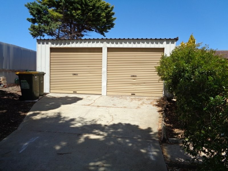 62 Weatherley Drive, Two Rocks WA 6037