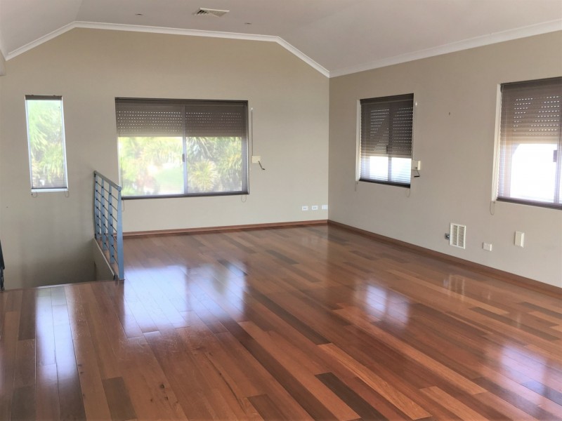 9 Seadrift Street, Yanchep WA 6035