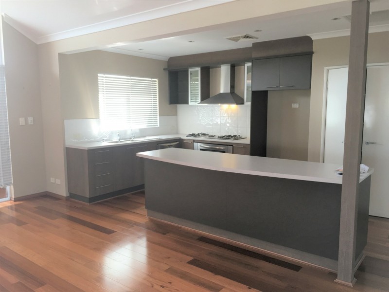 9 Seadrift Street, Yanchep WA 6035