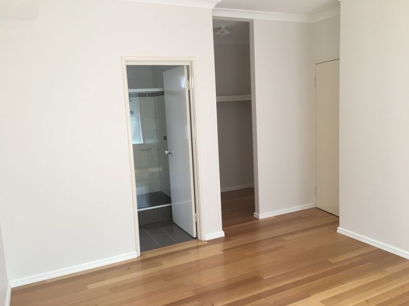 31 Granite Place, Yanchep WA 6035