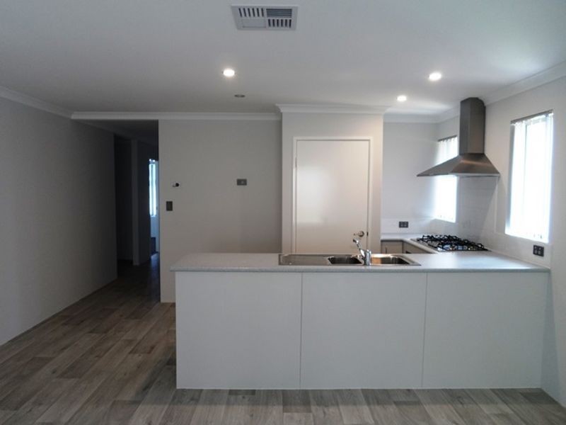 3 Trevally Avenue, Two Rocks WA 6037