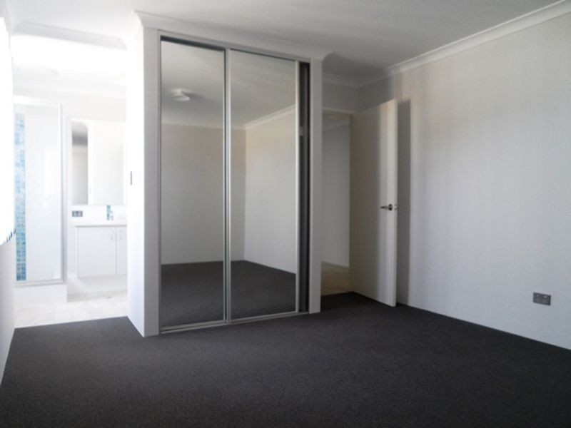 3 Trevally Avenue, Two Rocks WA 6037