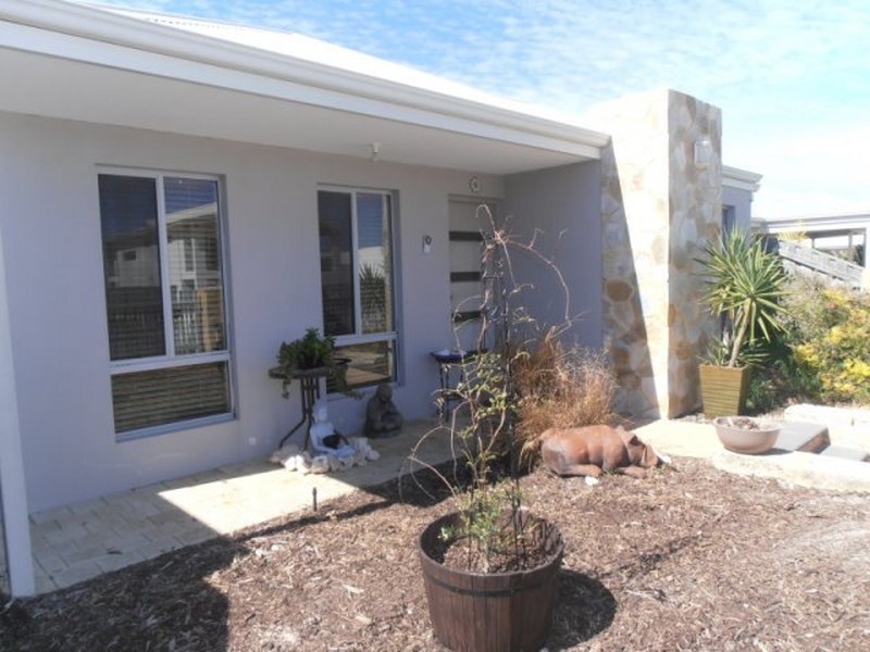 14 Seaside Avenue, Yanchep WA 6035