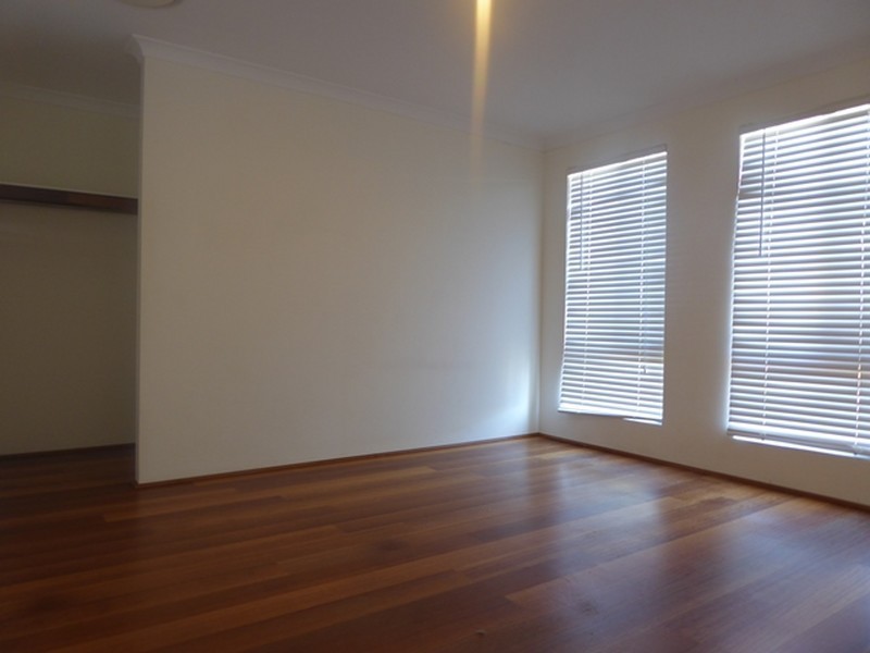 14 Seaside Avenue, Yanchep WA 6035