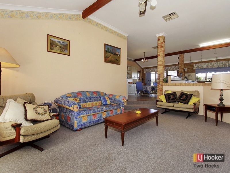 16 Tenggara Avenue, Two Rocks WA 6037