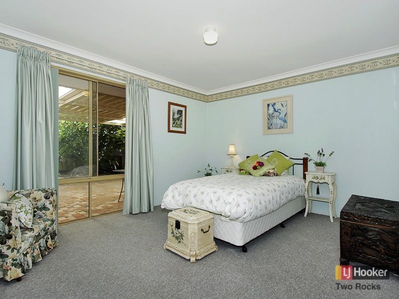 16 Tenggara Avenue, Two Rocks WA 6037