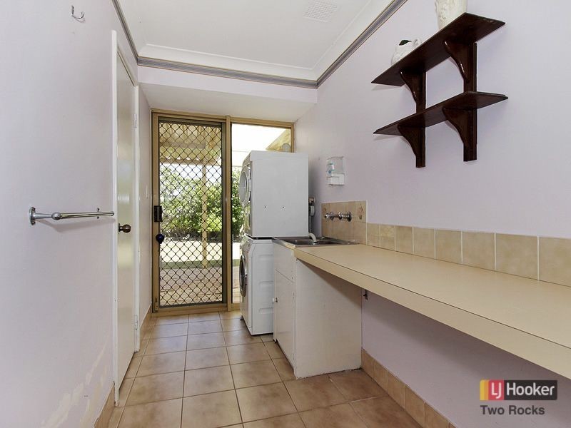 16 Tenggara Avenue, Two Rocks WA 6037