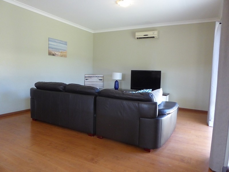 9 Genesta Place, Two Rocks WA 6037