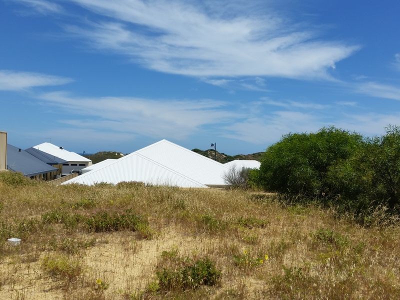 9 Mettams Link, Two Rocks WA 6037