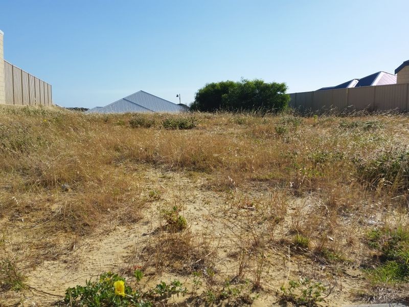 9 Mettams Link, Two Rocks WA 6037