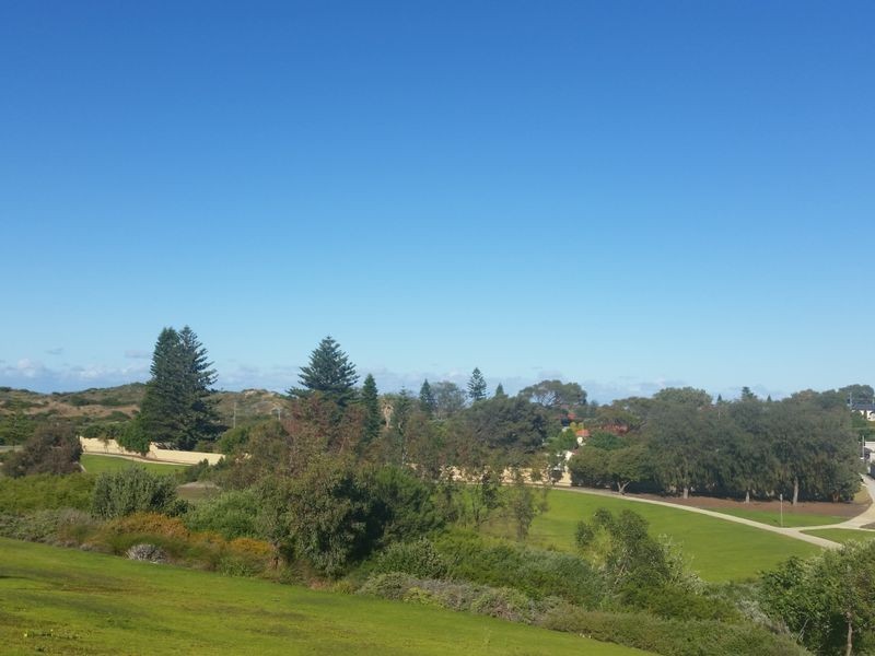 9 Mettams Link, Two Rocks WA 6037