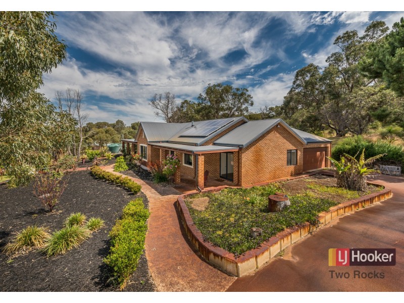 85 Harvest Circle, Two Rocks WA 6037