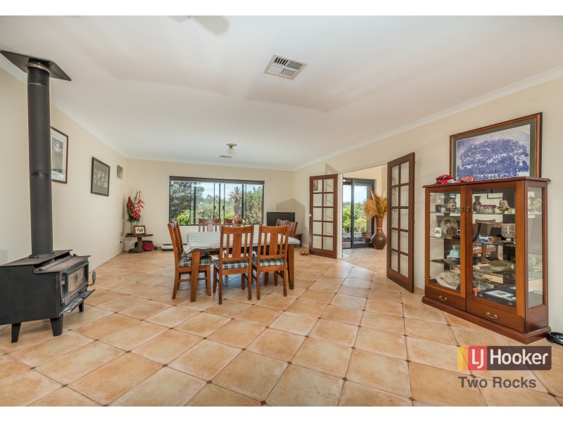 85 Harvest Circle, Two Rocks WA 6037