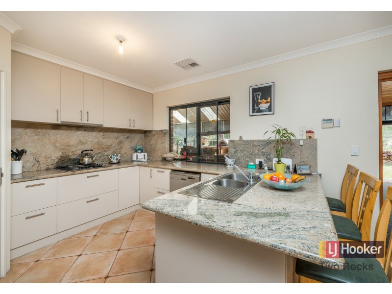 85 Harvest Circle, Two Rocks WA 6037