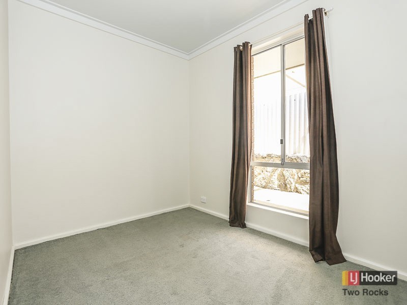 4 Newlyn Place, Yanchep WA 6035