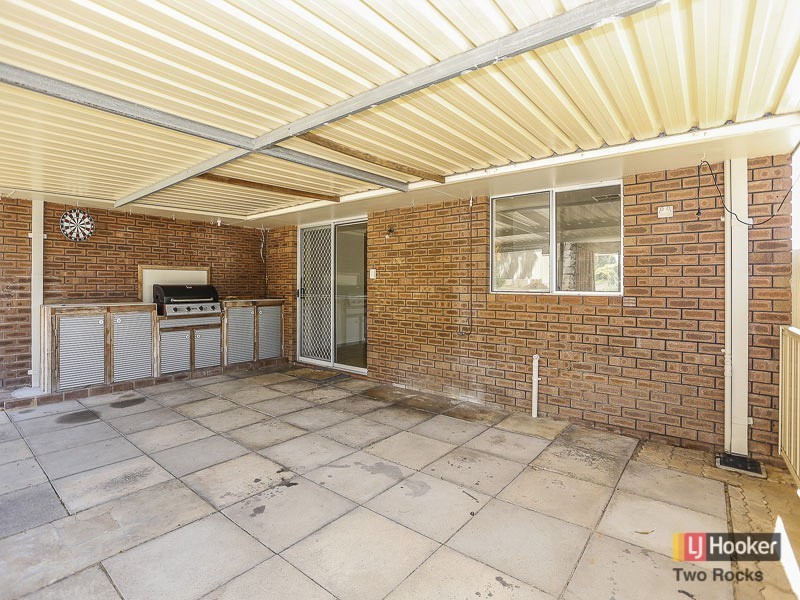 4 Newlyn Place, Yanchep WA 6035