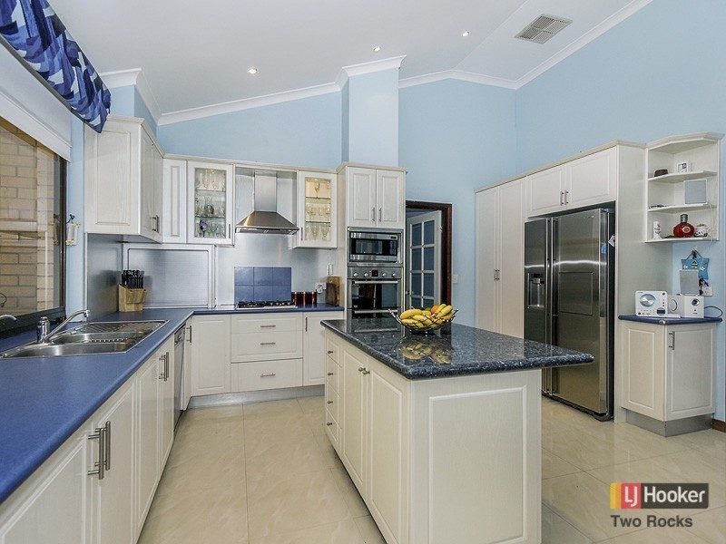 31 Sovereign Drive, Two Rocks WA 6037