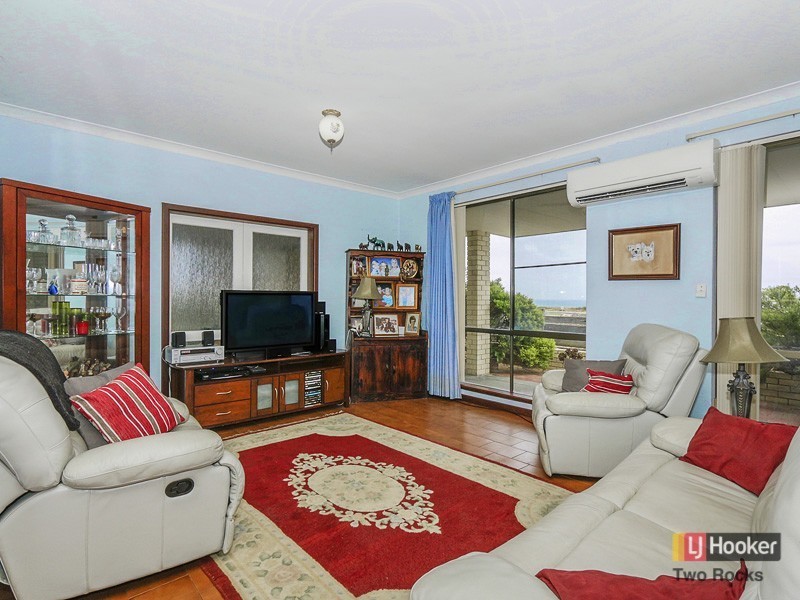 31 Sovereign Drive, Two Rocks WA 6037