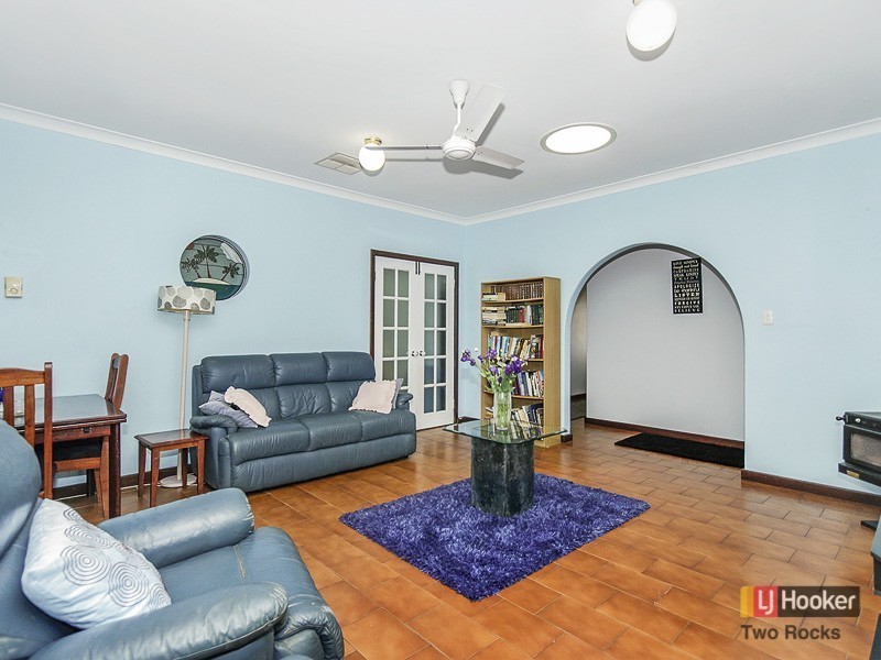 31 Sovereign Drive, Two Rocks WA 6037