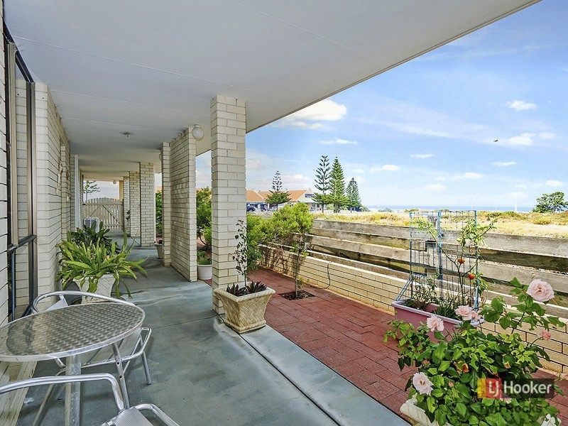 31 Sovereign Drive, Two Rocks WA 6037