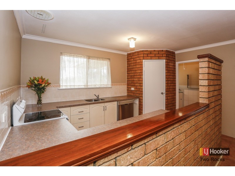 61 Whitfield Drive, Two Rocks WA 6037