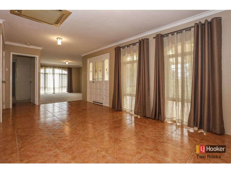 61 Whitfield Drive, Two Rocks WA 6037