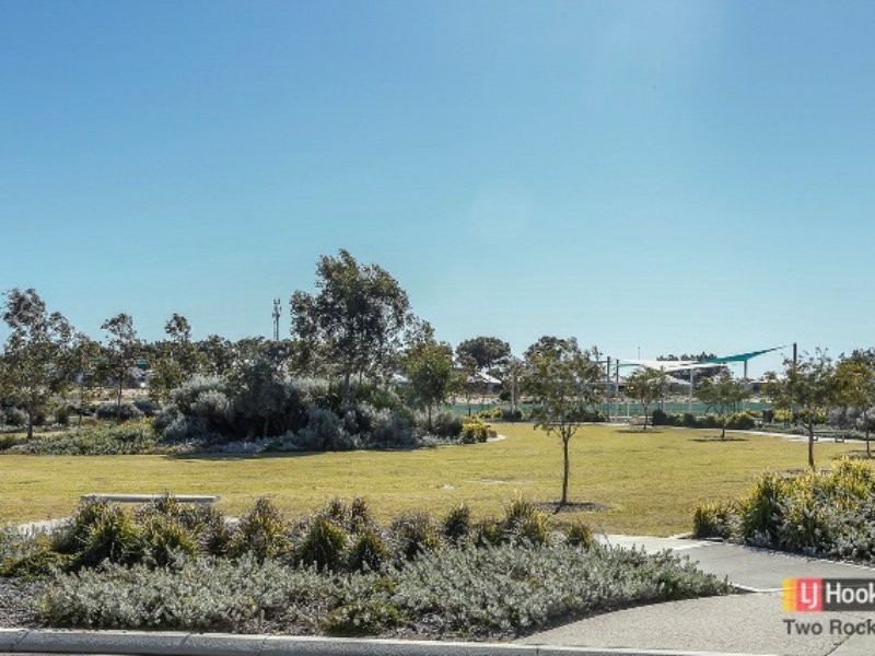 31 Dunk Street, Yanchep WA 6035