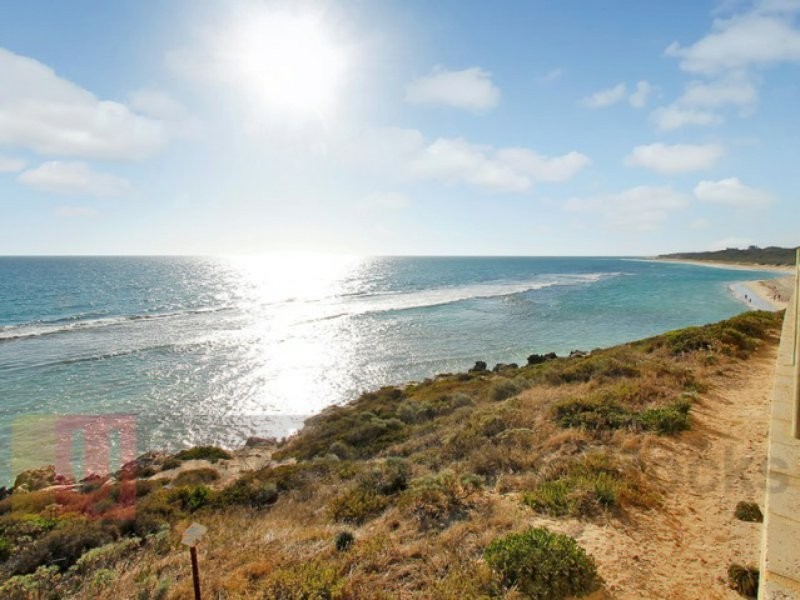 31 Dunk Street, Yanchep WA 6035