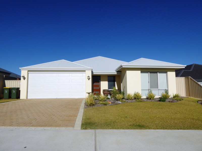 86 Blaxland Avenue, Two Rocks WA 6037