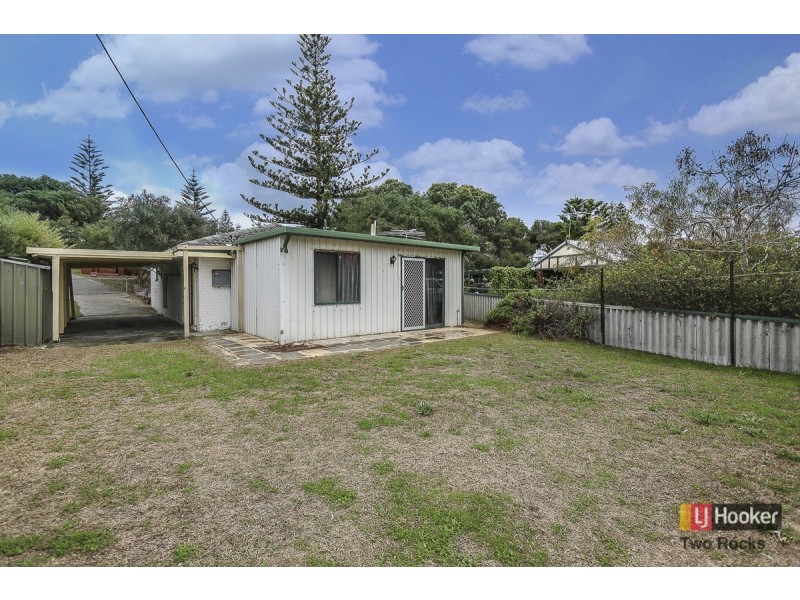 1 Brodia Place, Two Rocks WA 6037