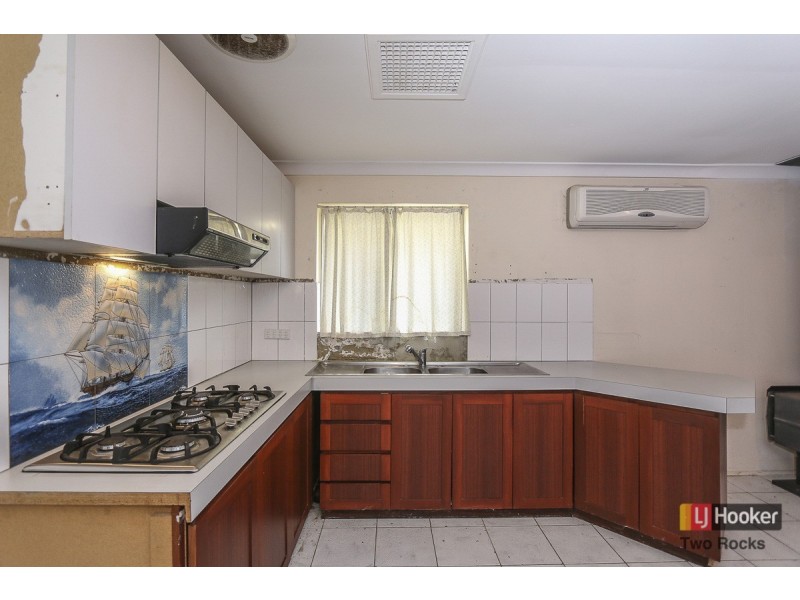 1 Brodia Place, Two Rocks WA 6037