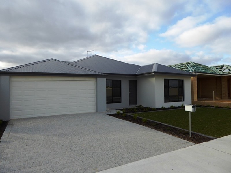 11 Thistle Way, Two Rocks WA 6037