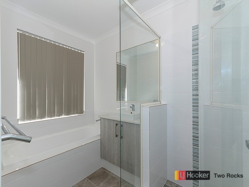23 Snapper way, Two Rocks WA 6037