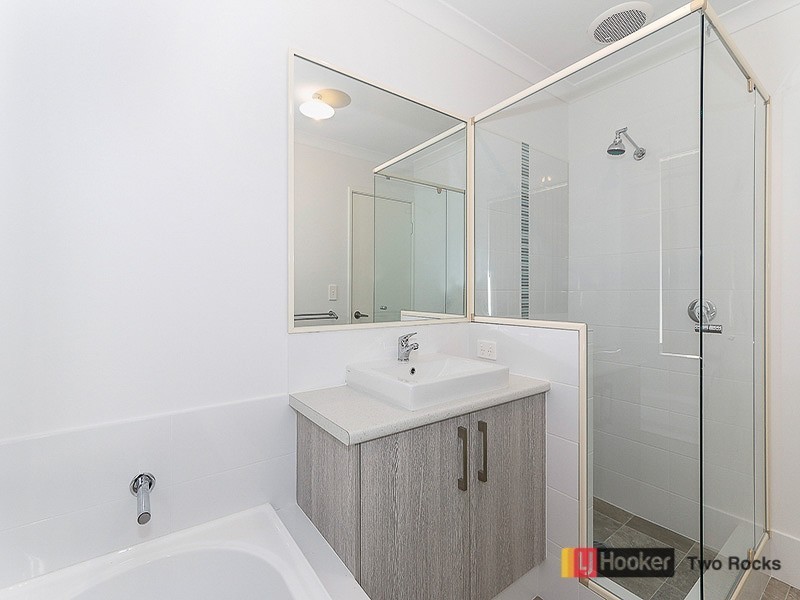 23 Snapper way, Two Rocks WA 6037