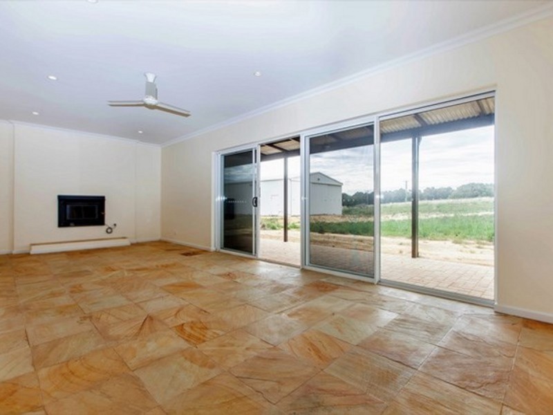 32 Sandal Wood Road, Gabbadah WA 6041