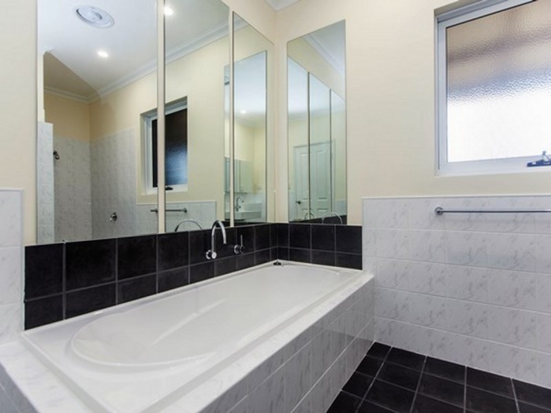 32 Sandal Wood Road, Gabbadah WA 6041