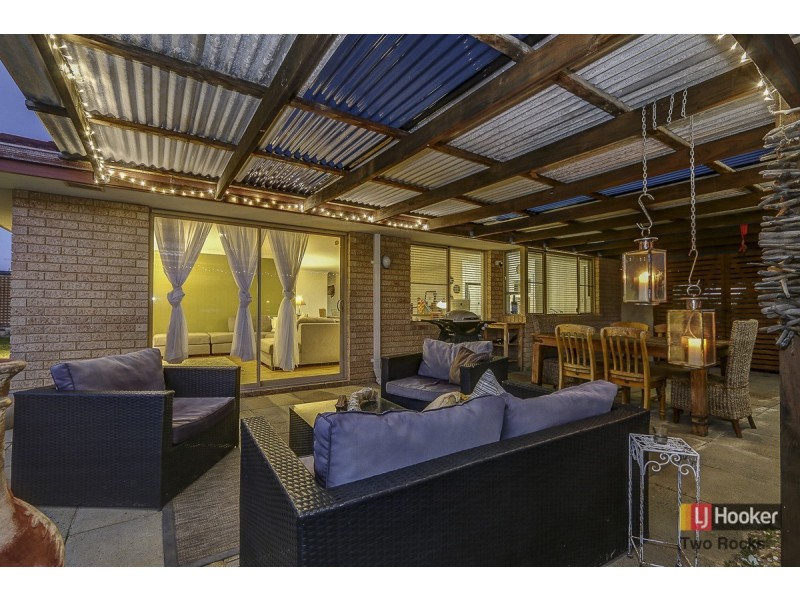 4 St Ives Drive, Yanchep WA 6035