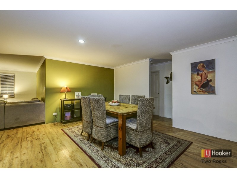 4 St Ives Drive, Yanchep WA 6035