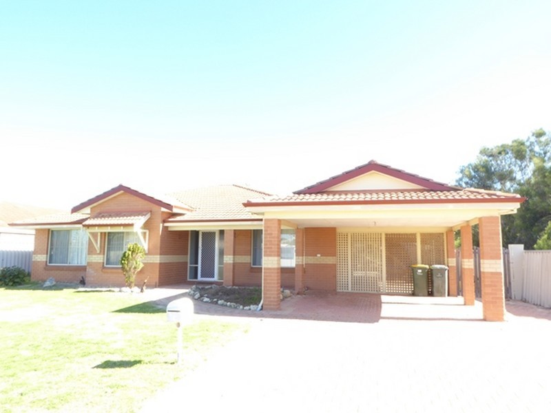 17 Shamrock Court, Two Rocks WA 6037