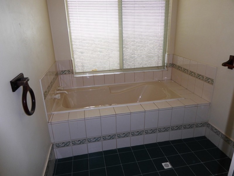 17 Shamrock Court, Two Rocks WA 6037