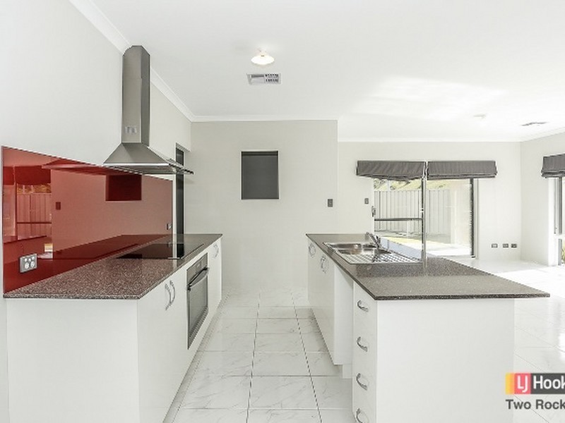 214 Beachside Parade, Yanchep WA 6035