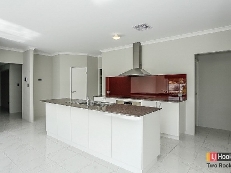 214 Beachside Parade, Yanchep WA 6035