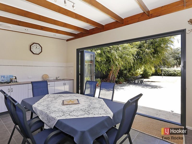 2 Leichhardt Drive, Two Rocks WA 6037