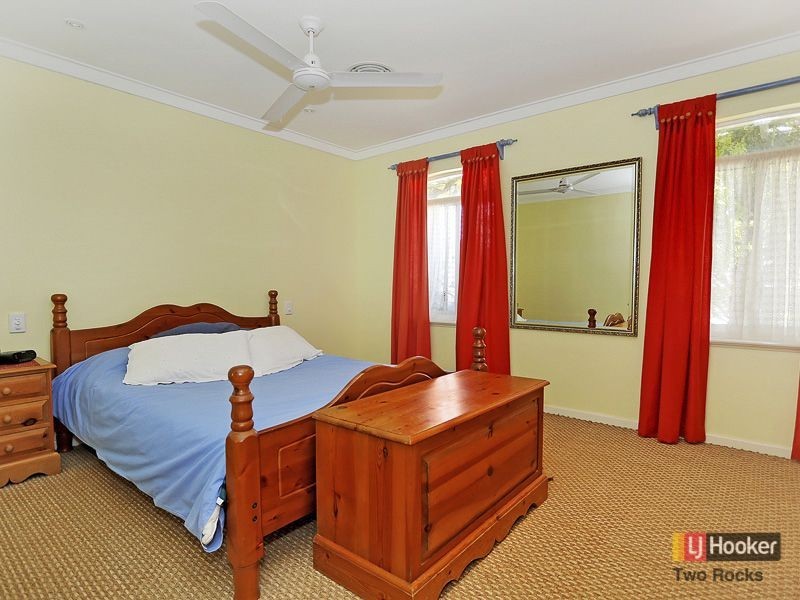 2 Leichhardt Drive, Two Rocks WA 6037