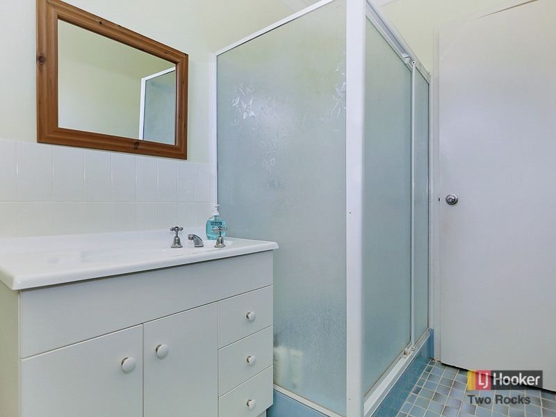 2 Leichhardt Drive, Two Rocks WA 6037