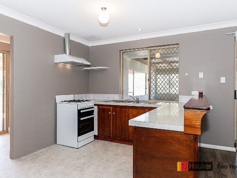 10 Whitfield Drive, Two Rocks WA 6037